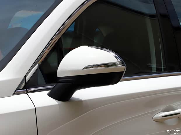 广汽乘用车 传祺GS4 2021款 PLUS 270T 自动星河版