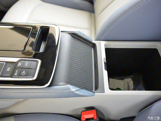 上汽集團(tuán) R汽車 ER6 2021款 新動(dòng)版 620km 智享版