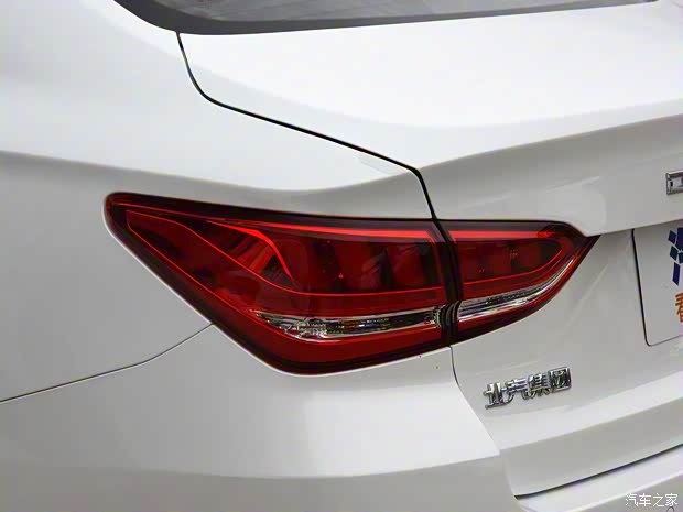 北京汽车 BEIJING-U5 2020款 1.5L 手动尊贵版