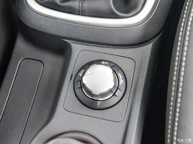 江西五十铃 铃拓 2018款 2.5T四驱豪华款JE4D25Q5A