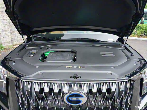 广汽乘用车 传祺ES9 2023款 PHEV 143km Max 广汽乘用车 传祺ES9 2023款 PHEV 143km Max