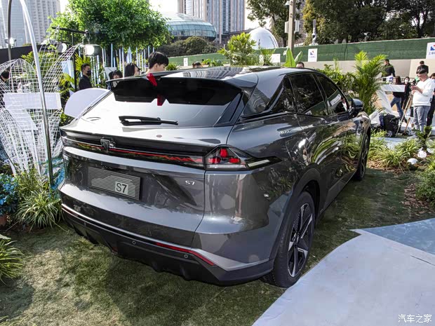 長安深藍(lán) 長安深藍(lán)S7 2023款 增程版