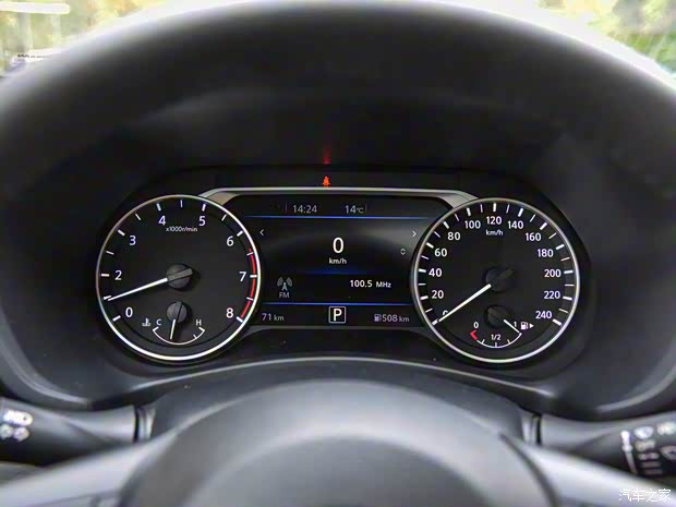 东风日产 轩逸 2023款 1.6L CVT高配版