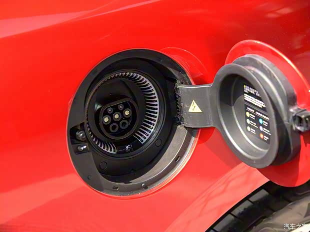 比亚迪 汉 2020款 EV 四驱高性能版旗舰型