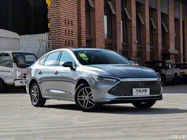 比亚迪 秦PLUS 2021款 DM-i 120KM 尊贵型 比亚迪 秦PLUS 2021款 DM-i 120KM 尊贵型