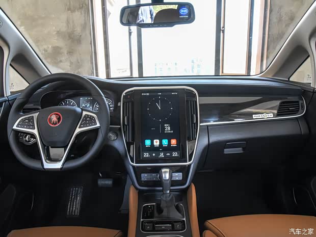 比亚迪 宋MAX 2018款 1.5T 自动智联旗舰型 6座