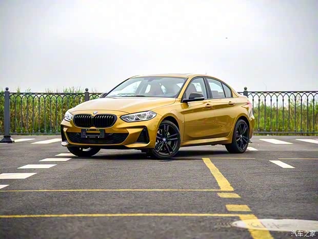 華晨寶馬 寶馬1系 2021款 改款 125i M運(yùn)動(dòng)曜夜版