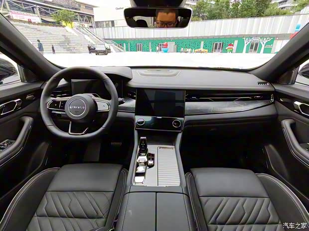 領(lǐng)克 領(lǐng)克09 2021款 基本型