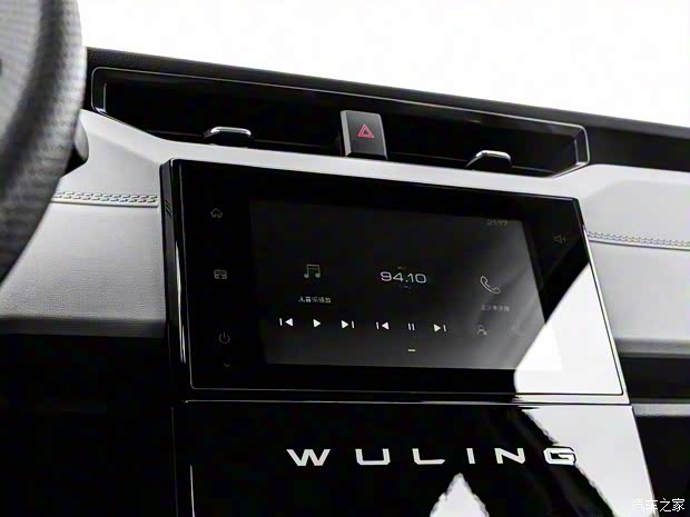 上汽通用五菱 五菱宏光 2019款 PLUS 基本型