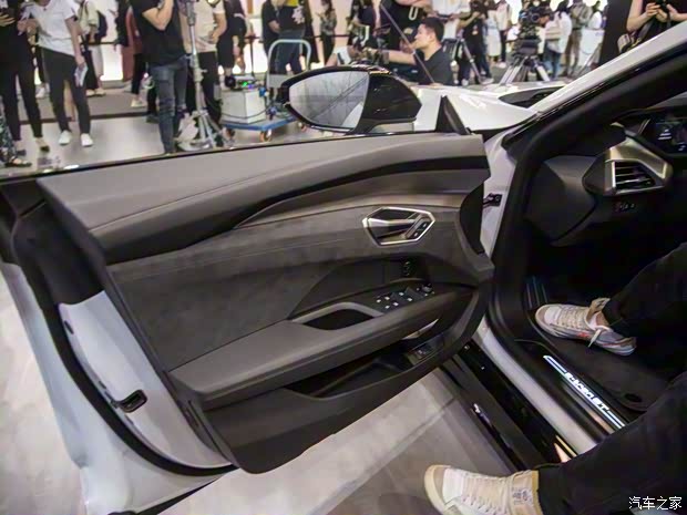 奧迪(進(jìn)口) 奧迪e-tron GT 2021款 基本型