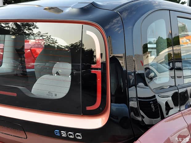 上汽通用五菱 新宝骏E300 2020款 基本型