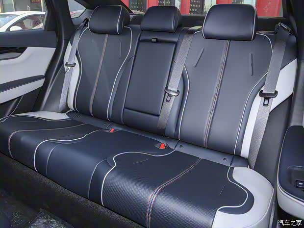 比亞迪 秦PLUS 2023款 DM-i 120KM 尊貴型