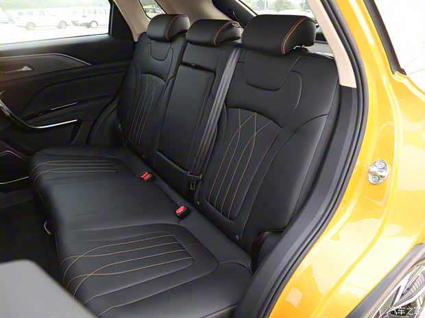 一汽奔腾 奔腾T77 2021款 PRO 基本型 一汽奔腾 奔腾T77 2021款 PRO 基本型