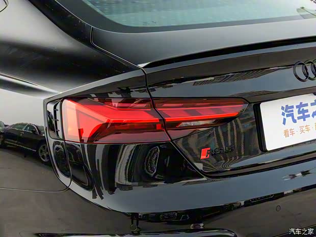 Audi Sport 奧迪RS 5 2023款 RS 5 2.9T Sportback 黑曜版