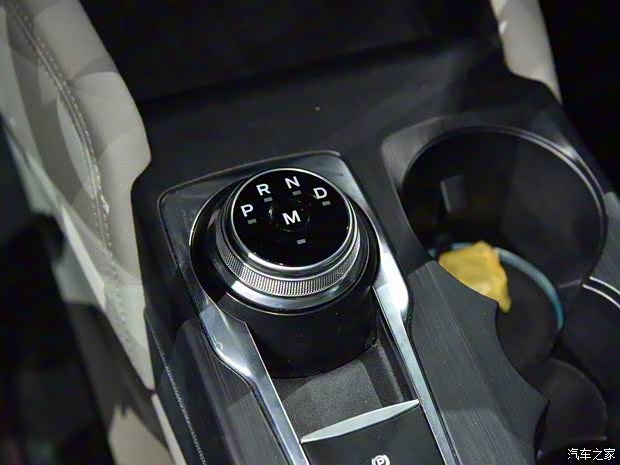 长安福特 福克斯 2019款 两厢 基本型