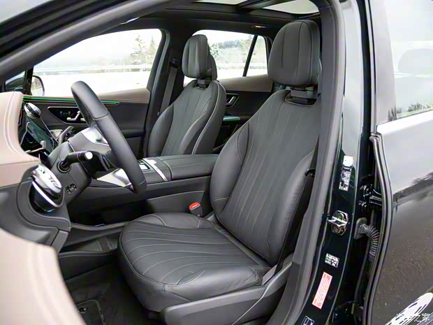 梅赛德斯-EQ 奔驰EQE SUV(海外) 2022款 500 4MATIC Electric Art Line 欧洲版 梅赛德斯-EQ 奔驰EQE SUV(海外) 2022款 500 4MATIC Electric Art Line 欧洲版