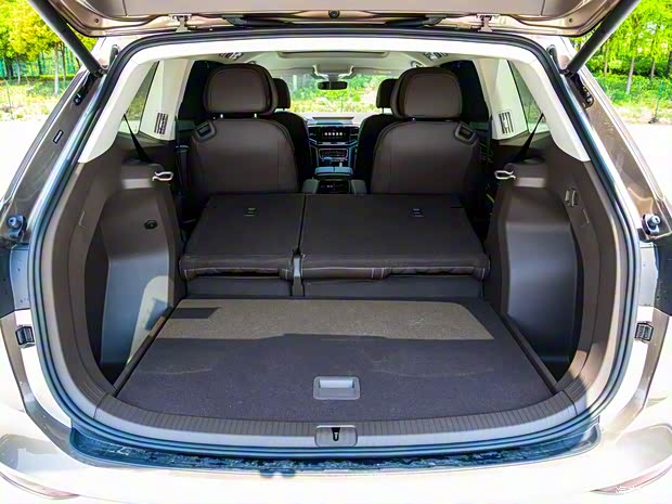 上汽大众 Viloran 2020款 380TSI 尊贵版 上汽大众 Viloran 2020款 380TSI 尊贵版