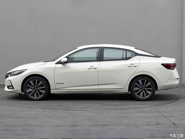 东风日产 轩逸 2021款 e-POWER 东风日产 轩逸 2021款 e-POWER
