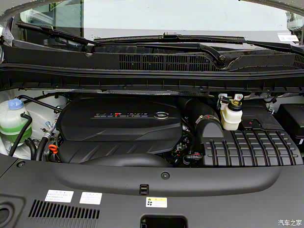 广汽乘用车 传祺M8 2021款 领秀系列 390T 至尊版 广汽乘用车 传祺M8 2021款 领秀系列 390T 至尊版