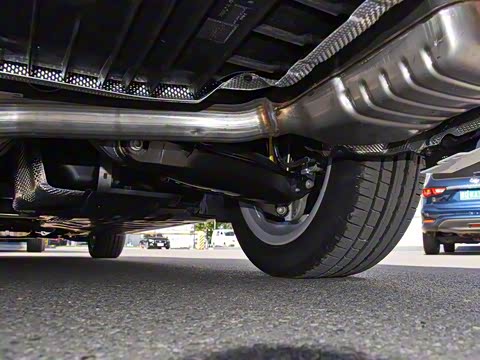 2020款 C 200 L 时尚型运动版 2020款 C 200 L 时尚型运动版