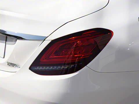 2020款 C 200 L 时尚型运动版 2020款 C 200 L 时尚型运动版