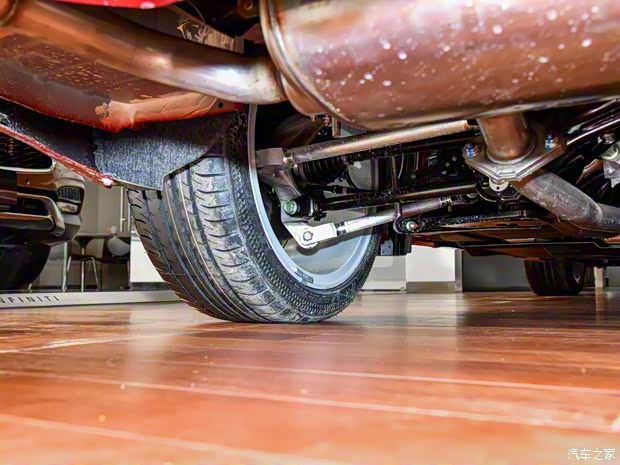 東風(fēng)英菲尼迪 英菲尼迪Q50L 2018款 2.0T 菁英運動版