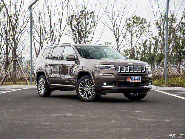 广汽菲克Jeep 大指挥官 2018款 2.0T 基本型 广汽菲克Jeep 大指挥官 2018款 2.0T 基本型