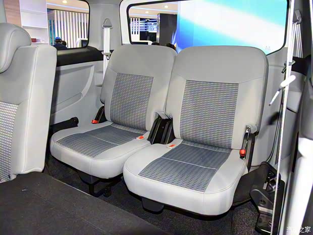 鄭州日產(chǎn) 帥客新能源 2018款 純電動(dòng)乘用車