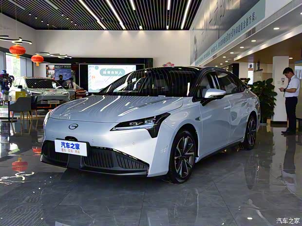 廣汽埃安 AION S 2021款 Plus 80 超長續(xù)航版