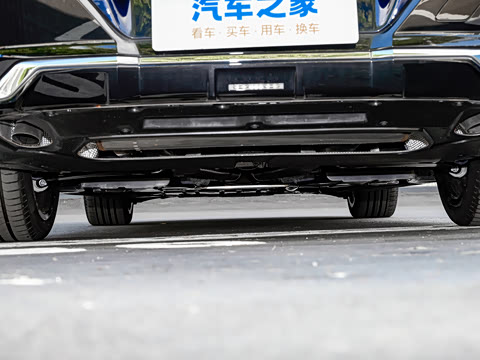 2023款 改款 740Li 尊享型 M运动套装 2023款 改款 740Li 尊享型 M运动套装