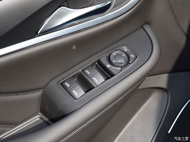 上汽通用別克 昂科旗 2020款 28T 兩驅(qū)戰(zhàn)旗型