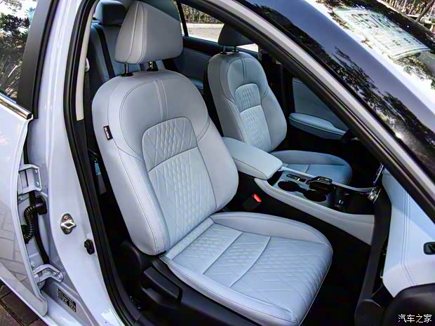 东风日产 轩逸 2023款 电驱版e-POWER 高配版