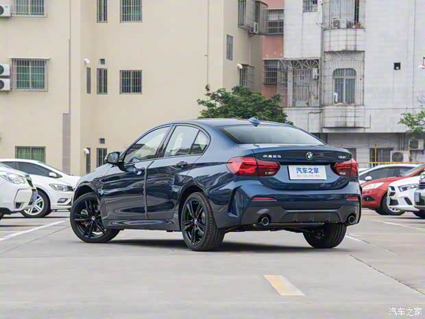 華晨寶馬 寶馬1系 2023款 125i M運動曜夜版