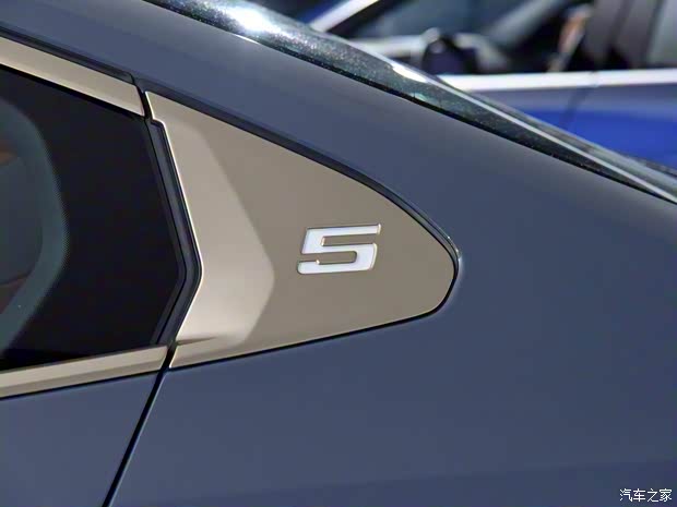 华晨宝马 宝马i5 2024款 eDrive 40L M运动套装