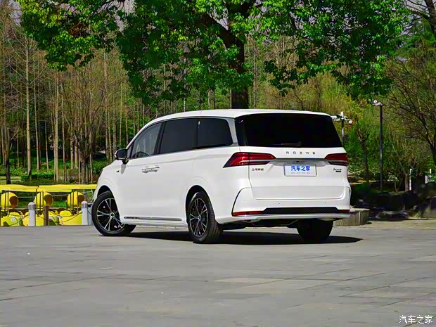 上汽集团 荣威iMAX8 2023款 基本型 上汽集团 荣威iMAX8 2023款 基本型