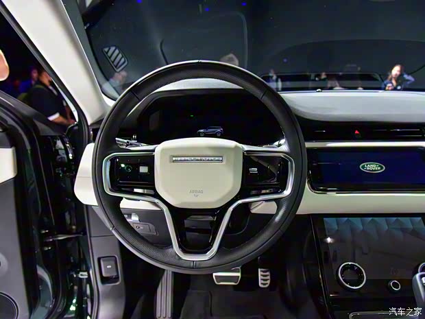 奇瑞捷豹路虎 攬勝極光 2021款 極光L 249PS 首發(fā)版 R-Dynamic S