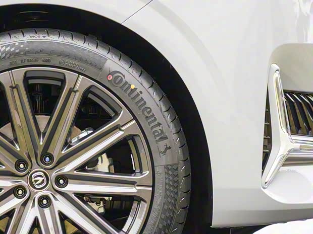 長(zhǎng)安汽車 長(zhǎng)安UNI-K 2021款 UNI量產(chǎn)版