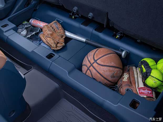 福特(進(jìn)口) Maverick 2022款 Lariat FX4