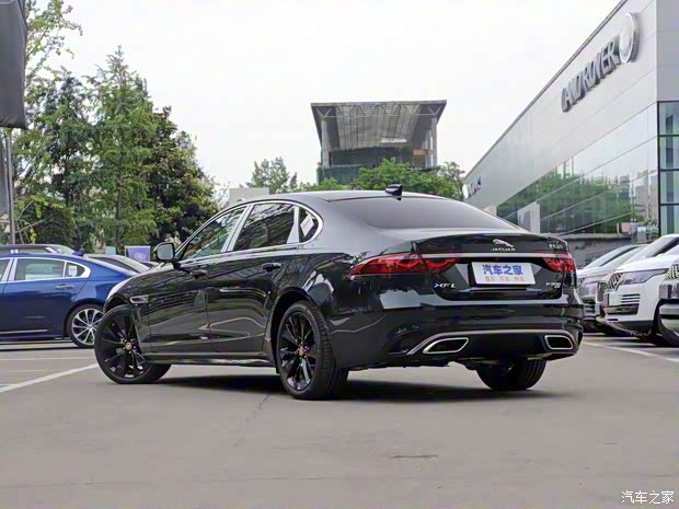 奇瑞捷豹路虎 捷豹XFL 2021款 XFL 2.0T P300 四驱旗舰运动版 奇瑞捷豹路虎 捷豹XFL 2021款 XFL 2.0T P300 四驱旗舰运动版