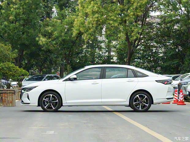 東風乘用車 奕炫MAX 2024款 1.5T 尊貴版