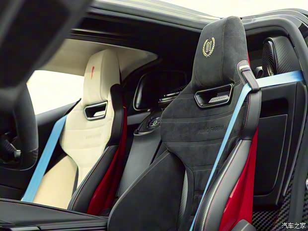 宾尼法利纳 Battista 2023款 Nino Farina Edition 宾尼法利纳 Battista 2023款 Nino Farina Edition