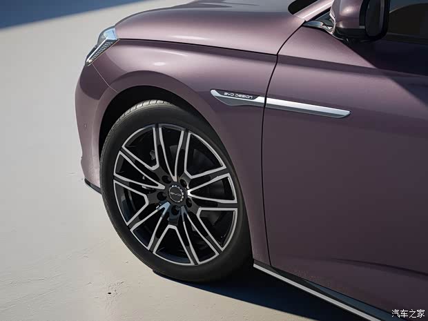 比亚迪 海豹 2023款 DM-i 1.5T 200km 旗舰型 比亚迪 海豹 2023款 DM-i 1.5T 200km 旗舰型