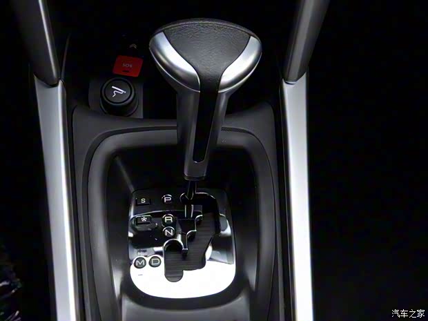 东风雪铁龙 雪铁龙C3-XR 2018款 230THP 自动智能型 东风雪铁龙 雪铁龙C3-XR 2018款 230THP 自动智能型