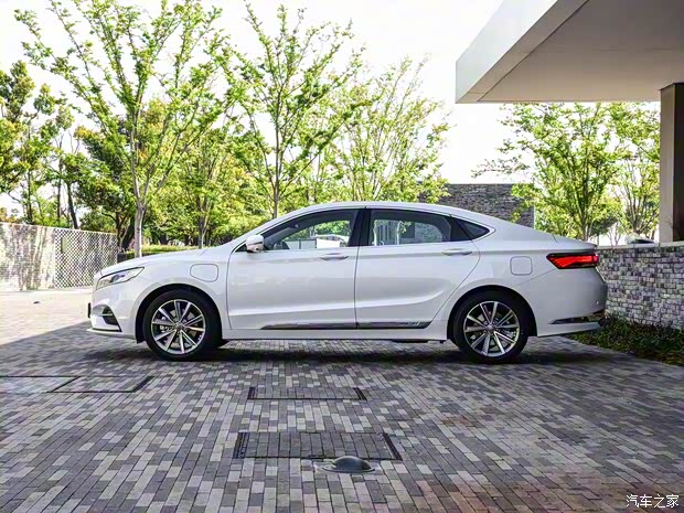 吉利汽车 博瑞GE新能源 2018款 PHEV 基本型