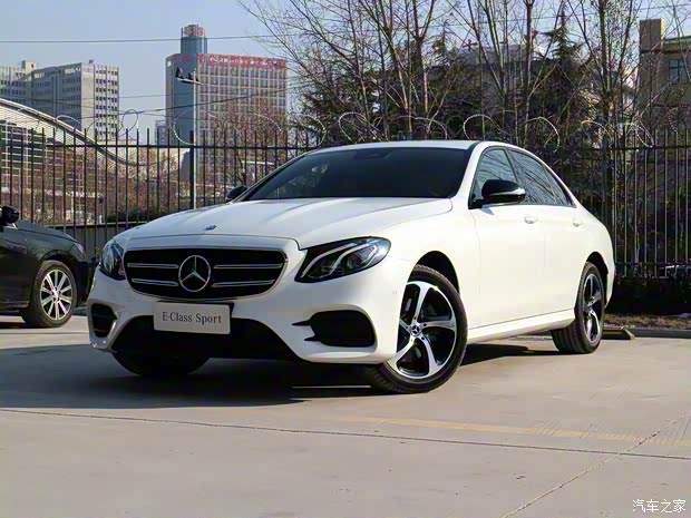 北京奔驰 奔驰E级 2018款 E 200 运动型 4MATIC