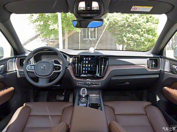 沃尔沃亚太 沃尔沃XC60 2022款 B5 四驱智雅豪华版