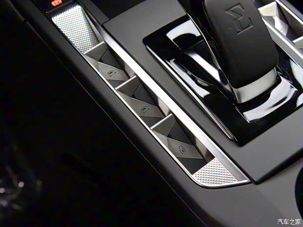 DS(进口) DS 3新能源 2021款 基本型