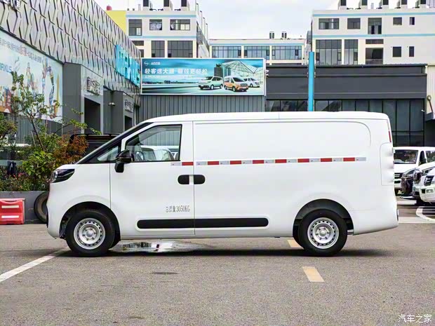 上汽大通 上汽大通MAXUS 大拿V1 2023款 V1+ 短轴低顶（42kWh）