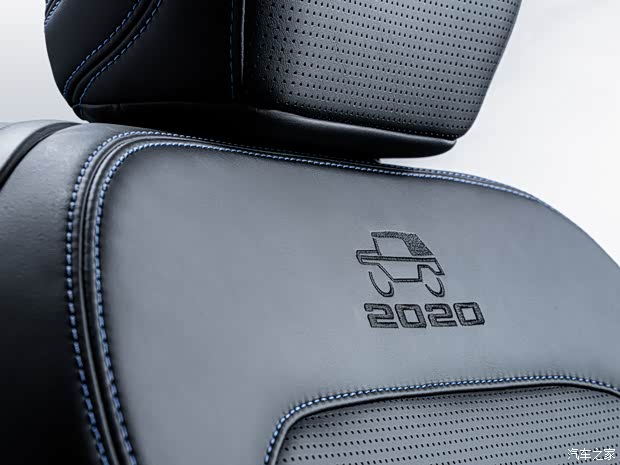 北京越野 北京BJ40 2020款 2.0T 自动四驱致敬2020版至尊型