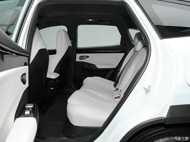 吉利汽车 银河L7 2023款 插混 基本型 吉利汽车 银河L7 2023款 插混 基本型